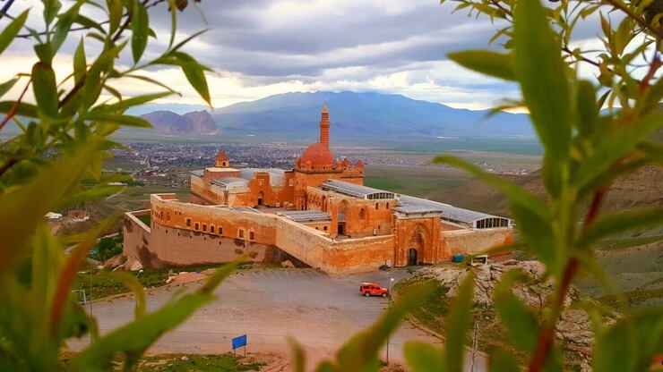 Van Gölü Havzası ve Balık Göçü: Van, Ağrı ve Bitlis