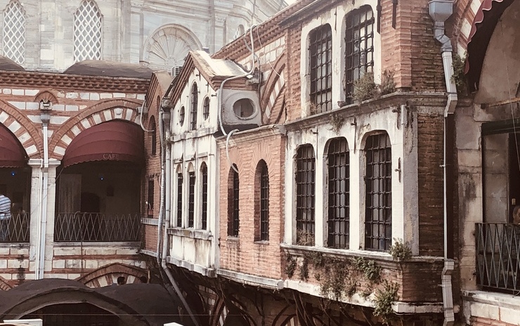 Istanbul: Historical Inns and Baths of Istanbul Old City