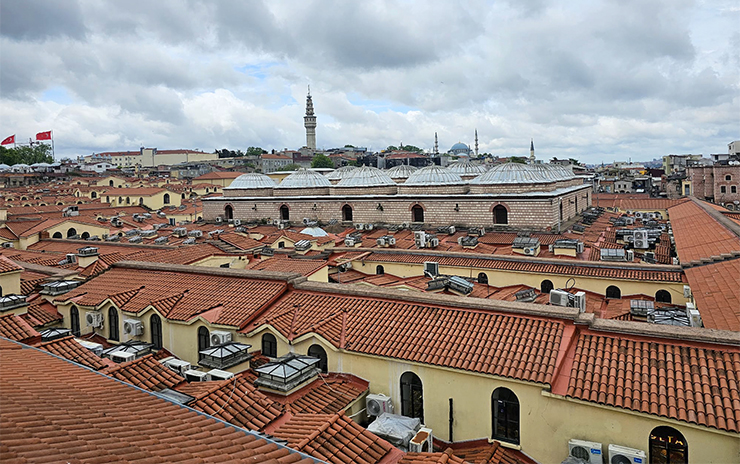 İstanbul: Beyazıt Meydanı, Kapalı Çarşı ve Çatıları